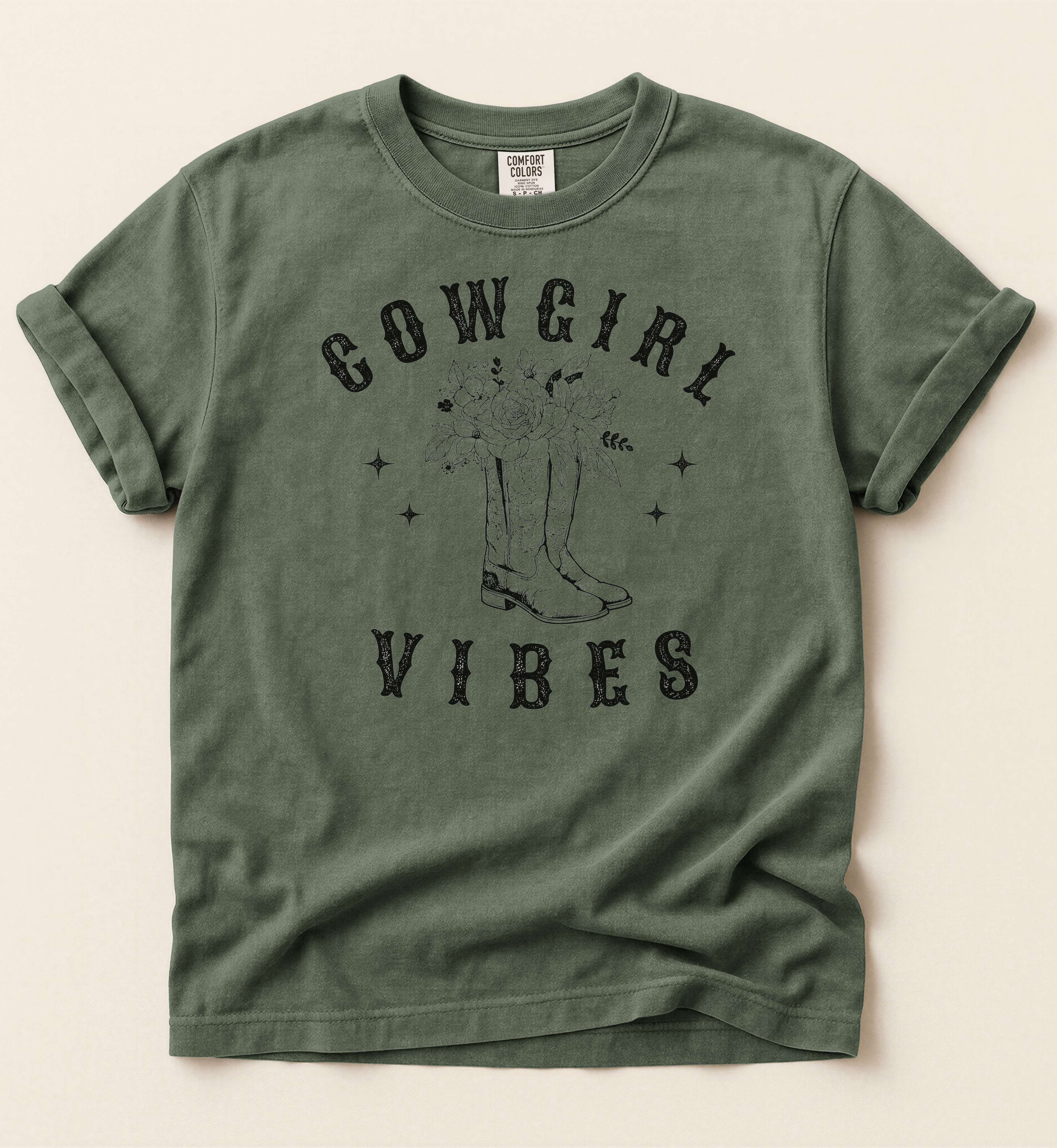 Cowgirl Vibes – Floral Western Boots Tee